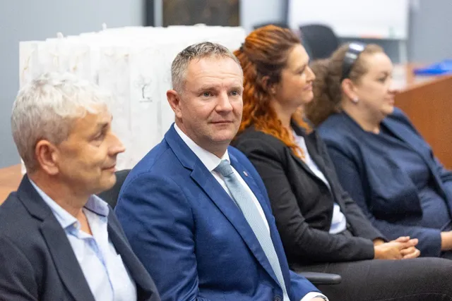 Slavnostní předávání Zlatého kříže ČČK 2. třídy pro bezpříspěvkové dárce za 120 odběrů krve, které proběhlo dne 13.10.2026