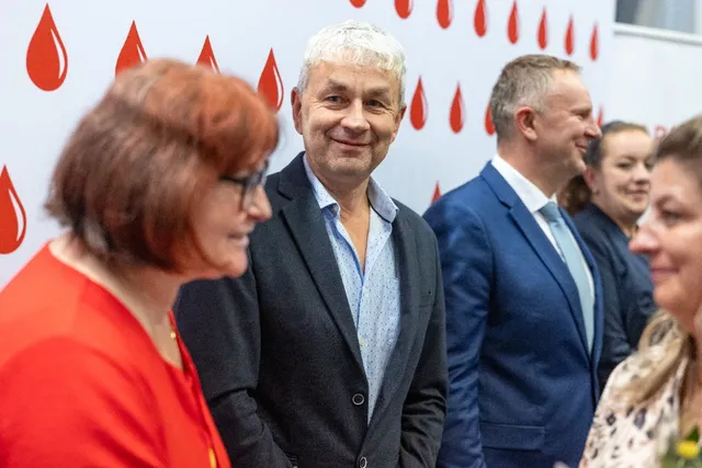 Slavnostní předávání Zlatého kříže ČČK 2. třídy pro bezpříspěvkové dárce za 120 odběrů krve, které proběhlo dne 13.10.2026