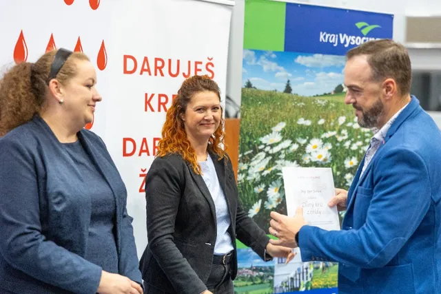 Slavnostní předávání Zlatého kříže ČČK 2. třídy pro bezpříspěvkové dárce za 120 odběrů krve, které proběhlo dne 13.10.2026
