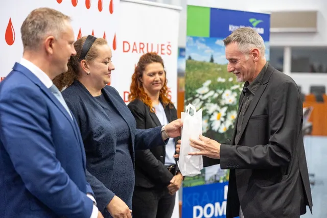 Slavnostní předávání Zlatého kříže ČČK 2. třídy pro bezpříspěvkové dárce za 120 odběrů krve, které proběhlo dne 13.10.2026